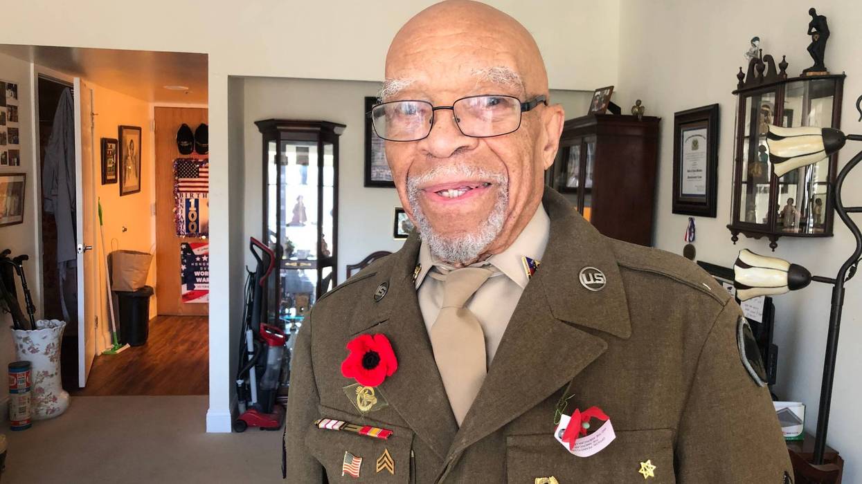 100-year-old vet reflects on fighting in Battle of the Bulge