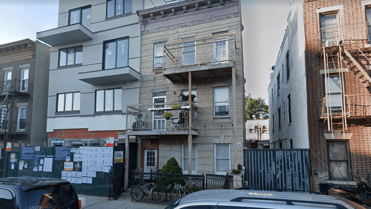 1364 40 Street where stabbing occurred