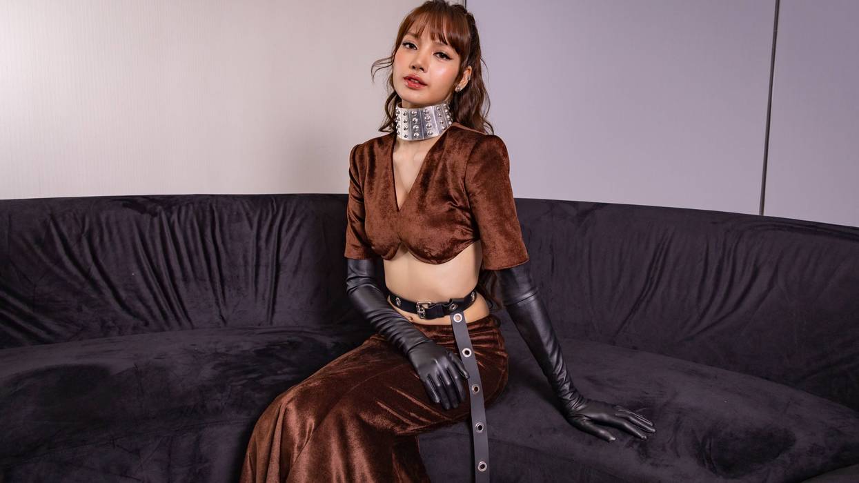 2 26 TIFF - Always Lalisa Portrait Session 2924
