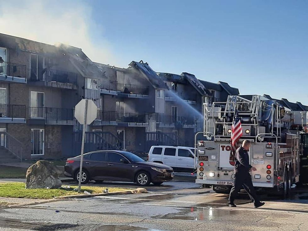 2 dozen Richton Park families showered with donations after apartment complex fire