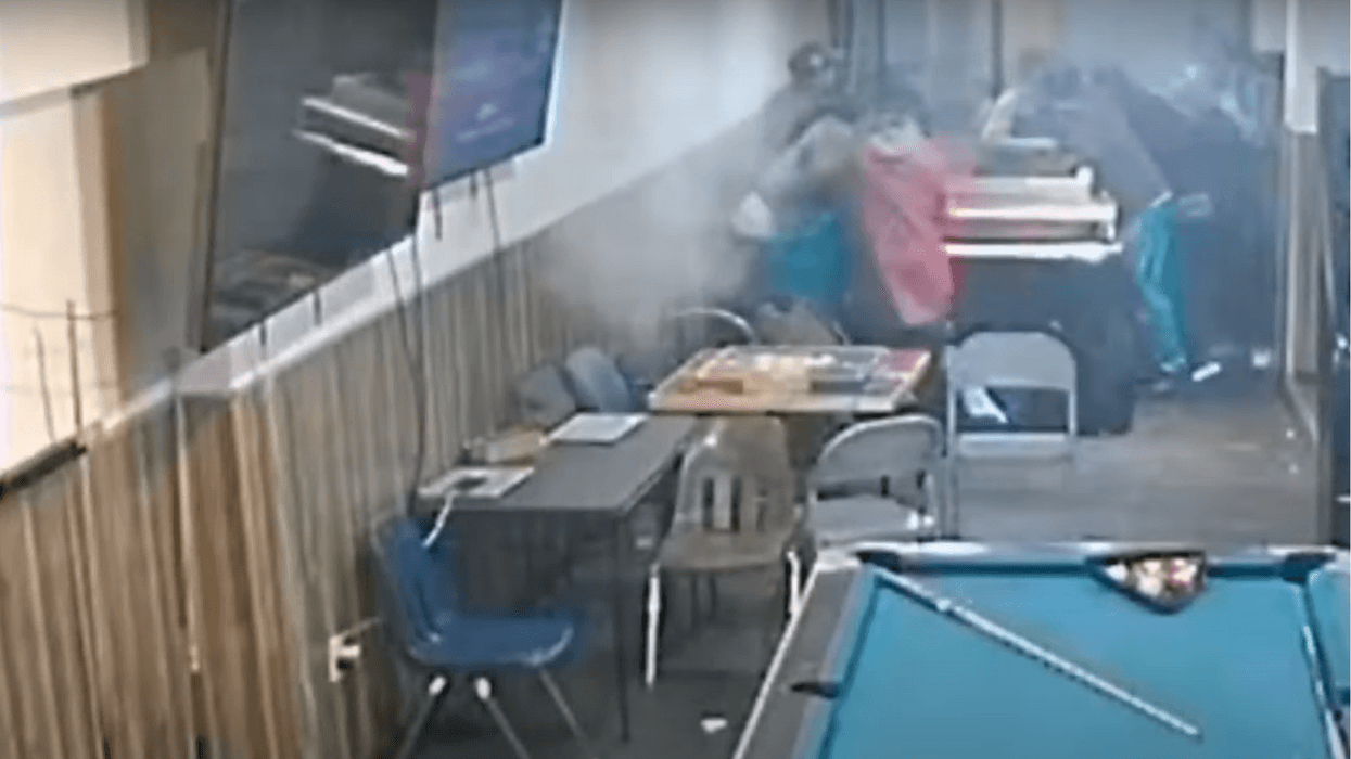2 men open fire in North Philly bar, rob patrons at gunpoint, police say