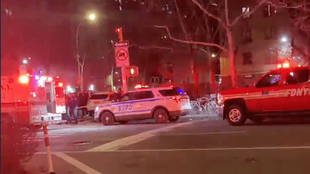 2 men shot in Chelsea