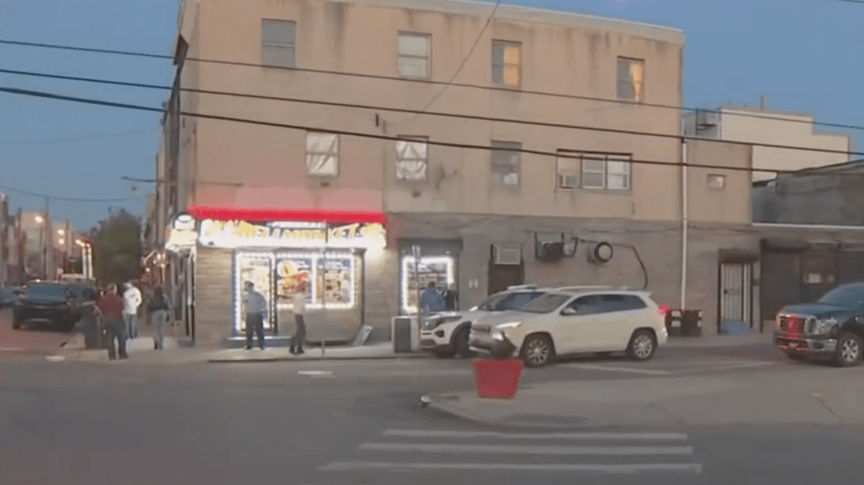 2 women wanted after man shot, killed inside Point Breeze corner store
