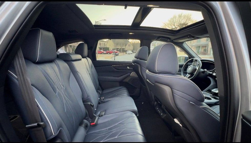 2022 Acura MDX Type S second passenger seats