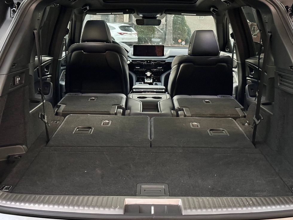 2022 Acura MDX Type S trunk view