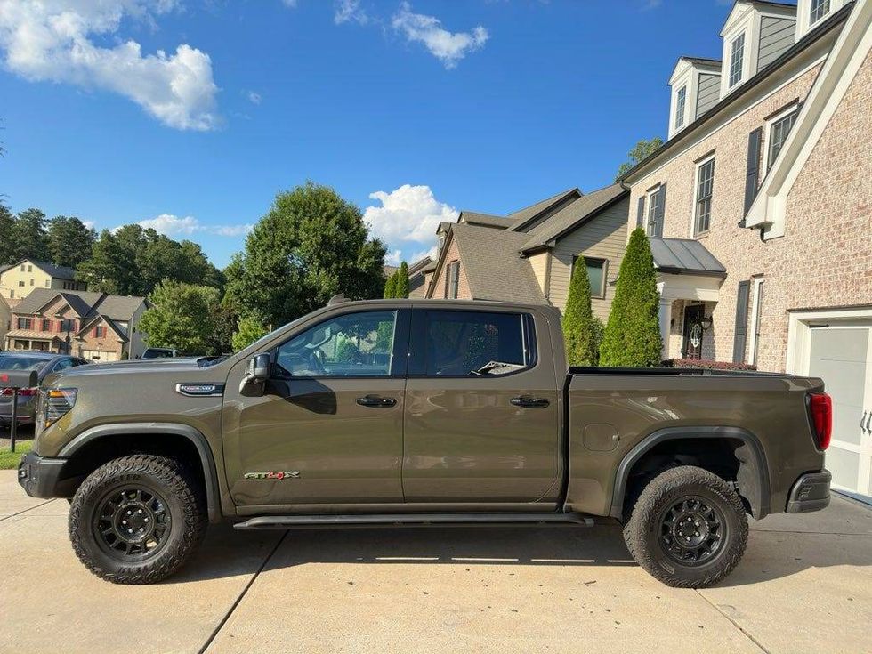2023 GMC Sierra 1500 AT4X AEV Edition