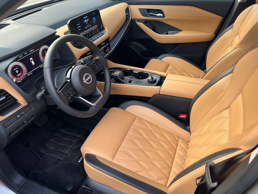 2023 Nissan Rogue Platinum AWD driver interior view