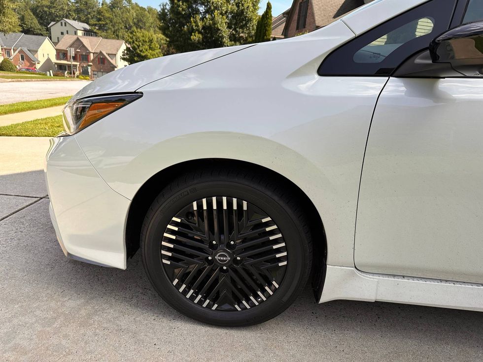 2024 Nissan LEAF