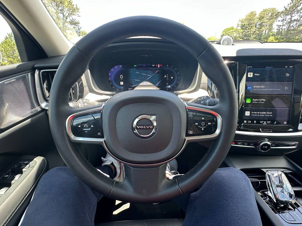 2024 Volvo V60 Cross Country B5 AWD Ultimate