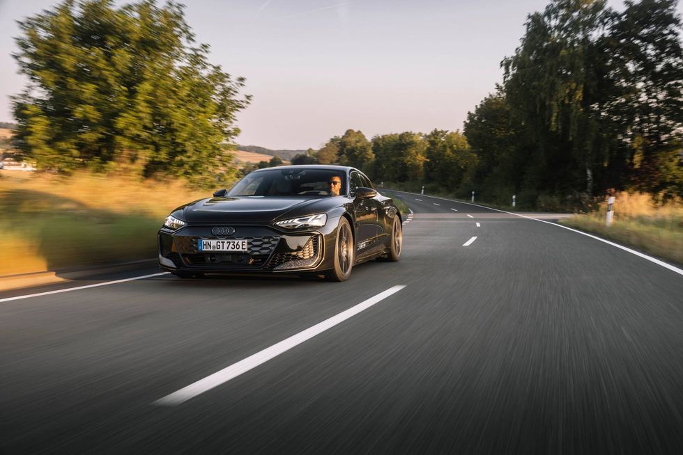 2025 Audi RS e-tron GT Performance