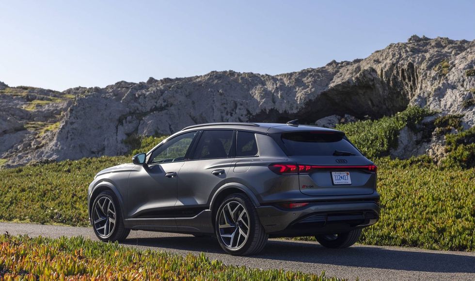 2025_Audi_SQ6_e-tron