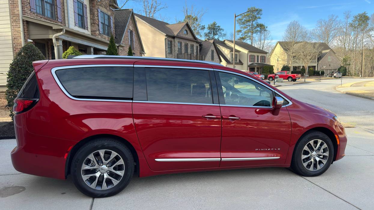 2025 Chrysler Pacifica Pinnacle