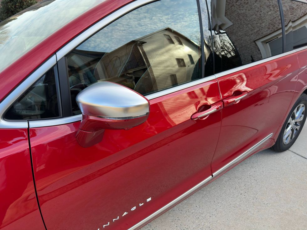 2025 Chrysler Pacifica Plug-In Hybrid Pinnacle