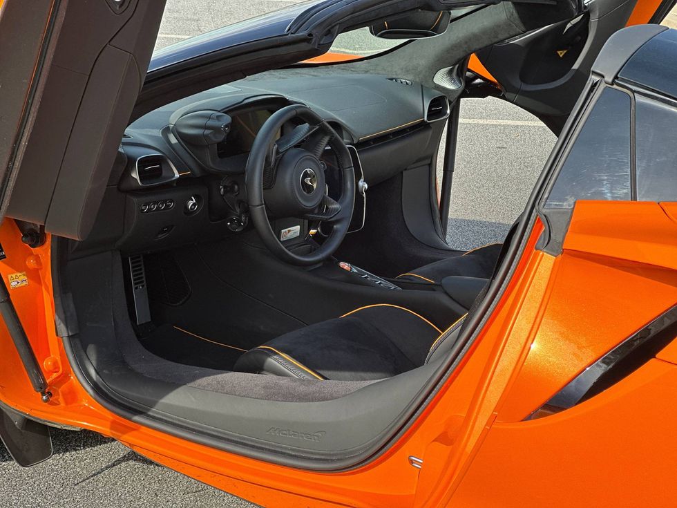 2025 McLaren Artura Spider