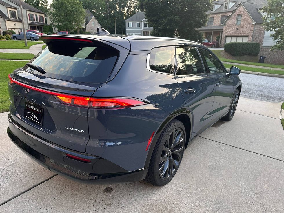 2025 Toyota Crown Signia Limited