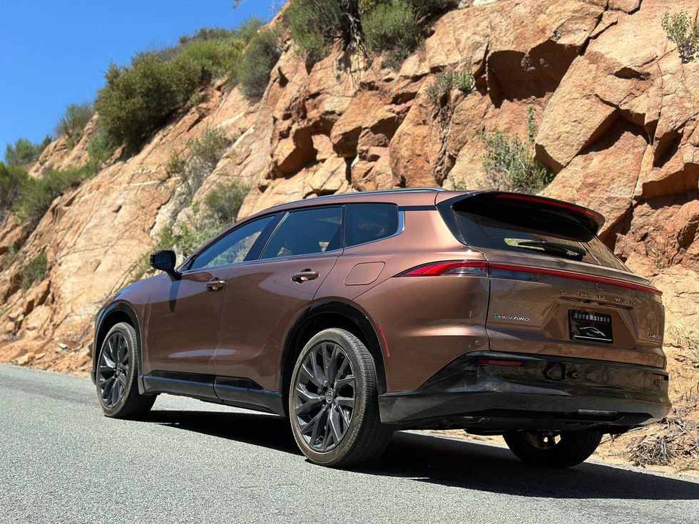 2025 Toyota Crown Signia