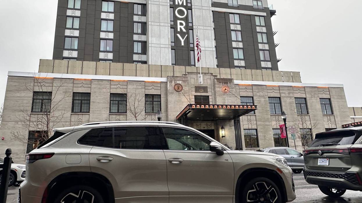 2025 Volkswagen Tiguan SEL R-Line