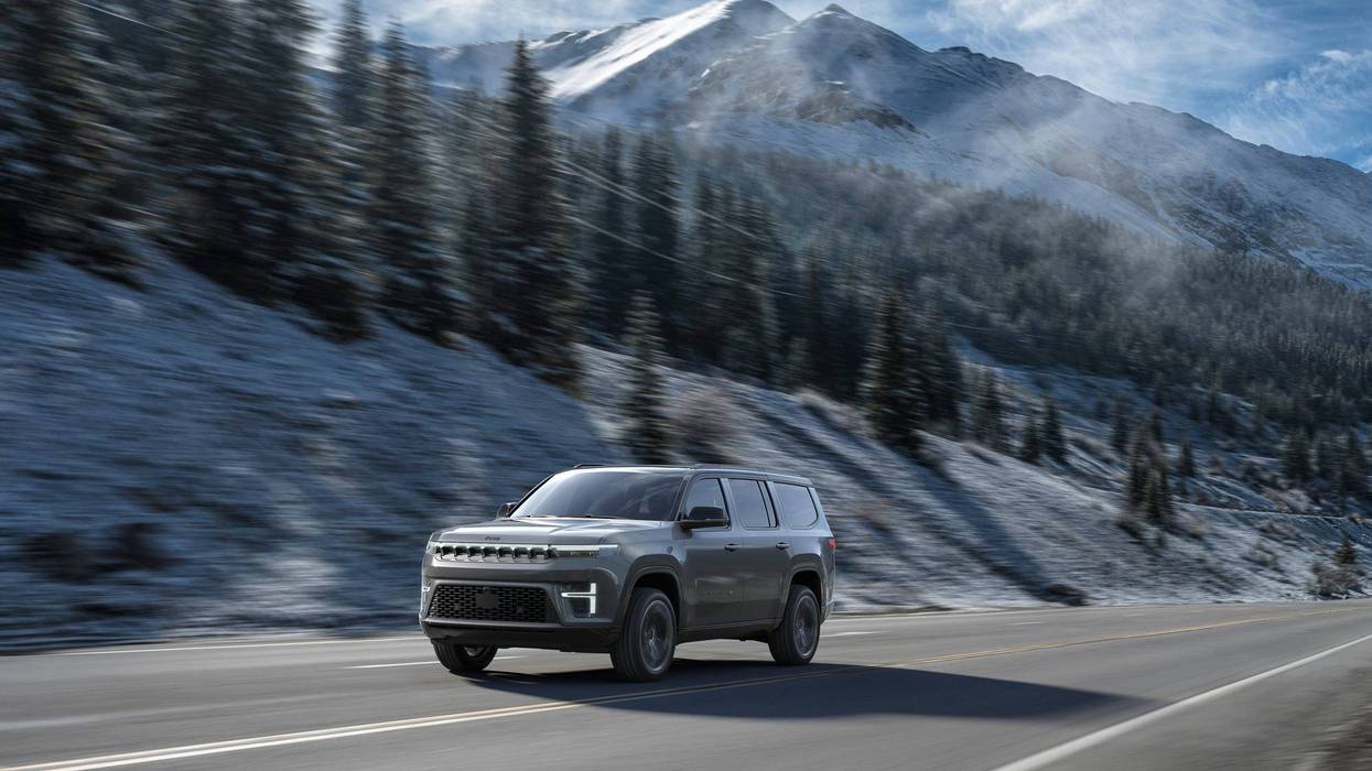 2026 Jeep Grand Wagoneer will have electrified model