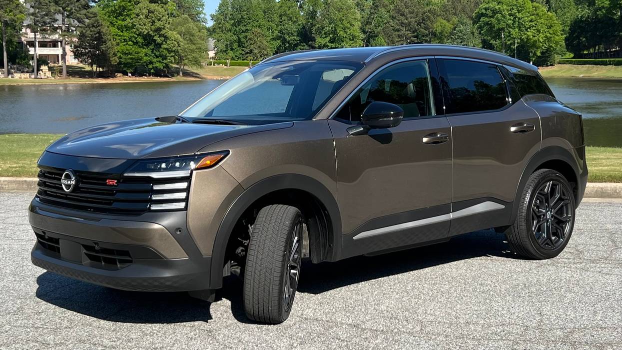 2026 Nissan Kicks SR AWD