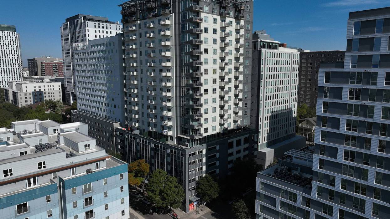 21 Rio exterior shot