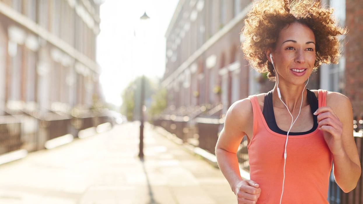 25 Songs to Get Your Heart Pumpin’ This February! – Bee Fit