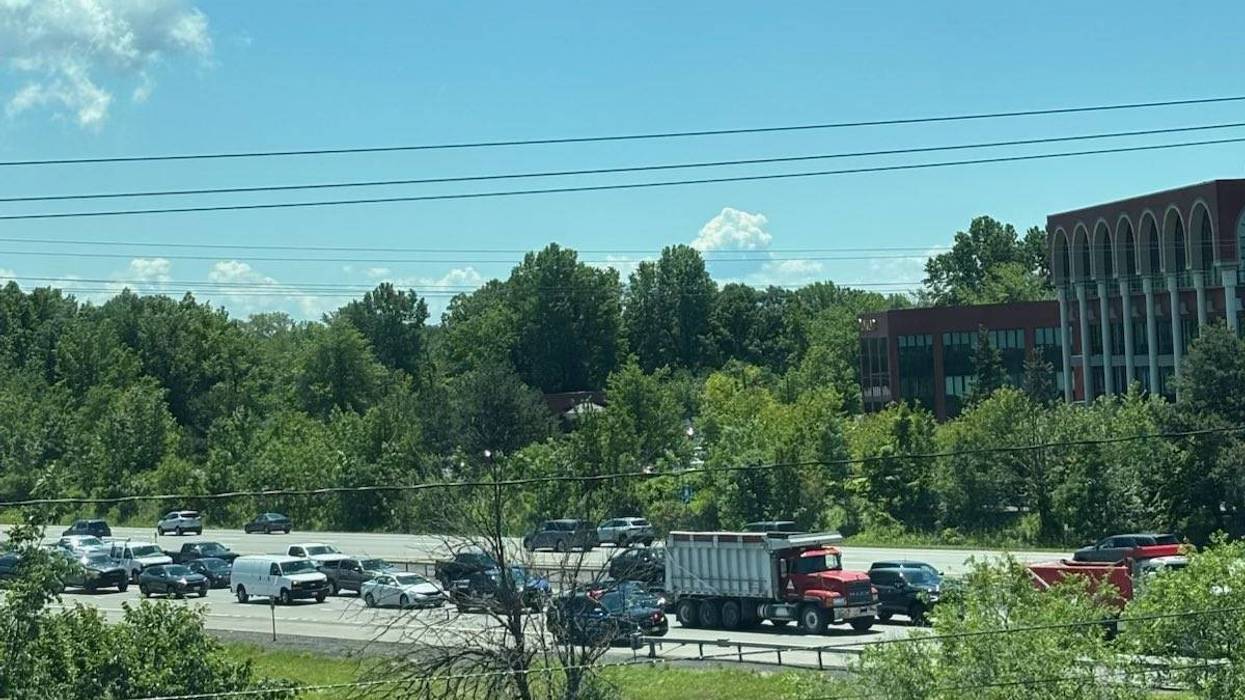 290 traffic backed up following crash