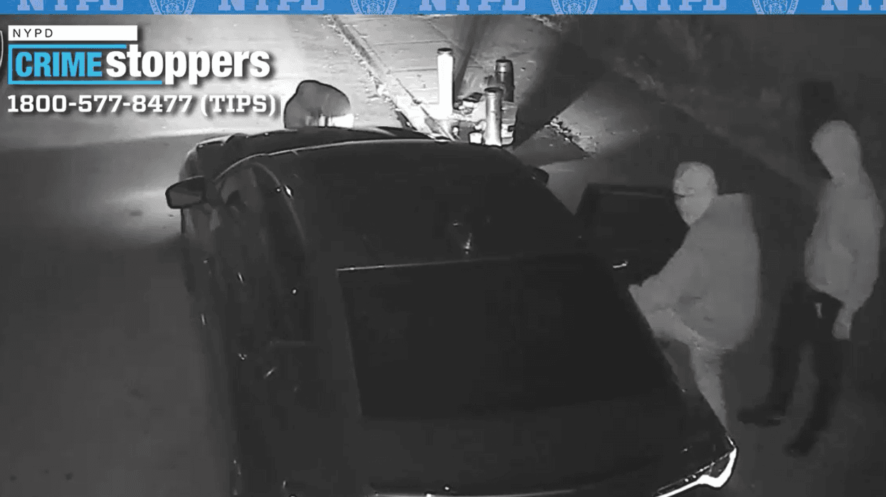 3 sought for Bronx triple shooting, fled in vehicle with CT plates