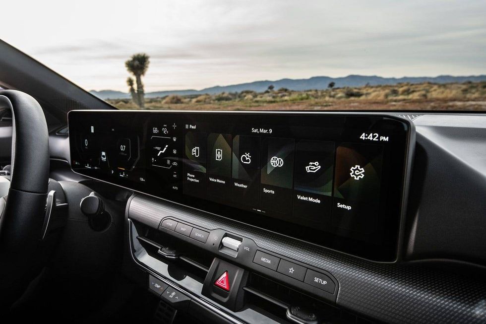 30-inch digital cockpit