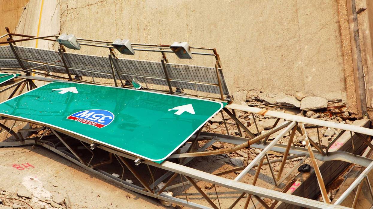 35WC Bridge Collapse