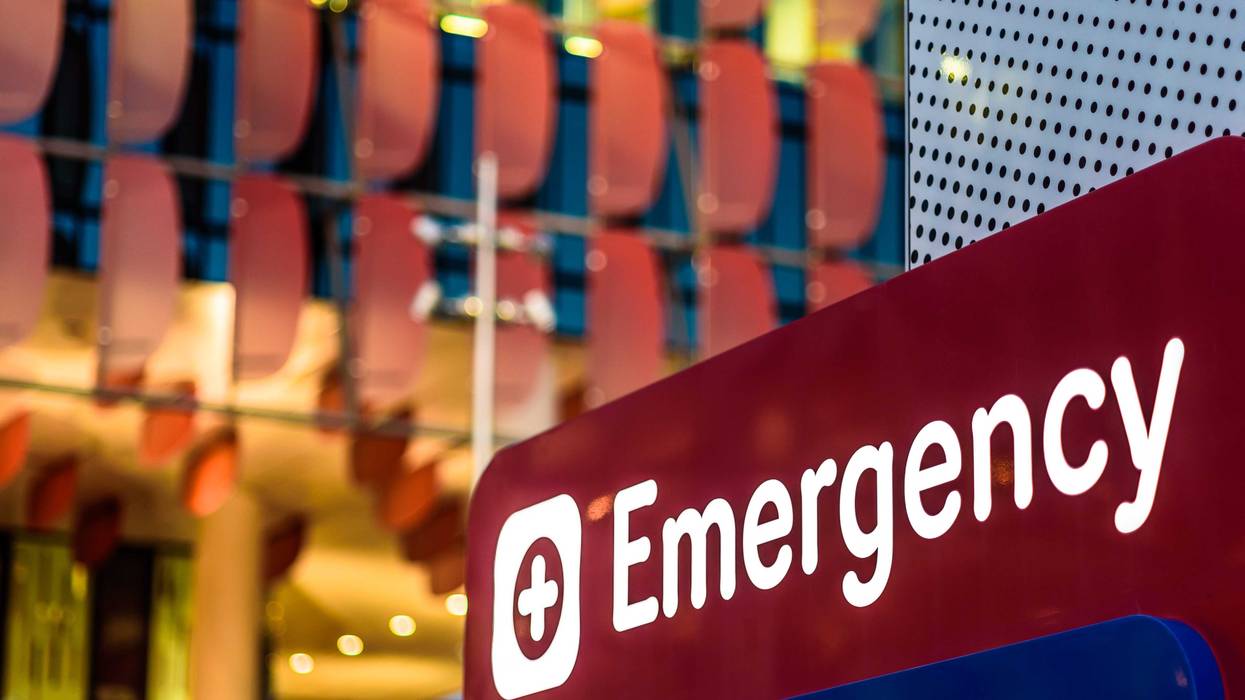 5 injured when fight leads to stabbing attack in Logan Square apartment