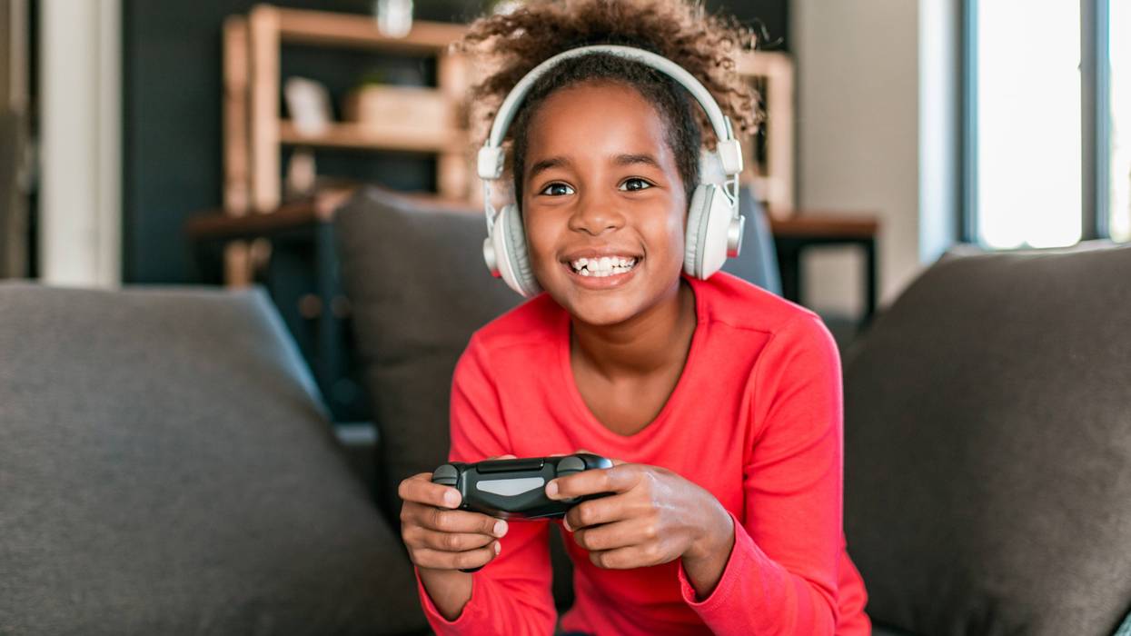 5 Ways to Set Healthy Video Game Limits For Your Kids | Bee Inspired