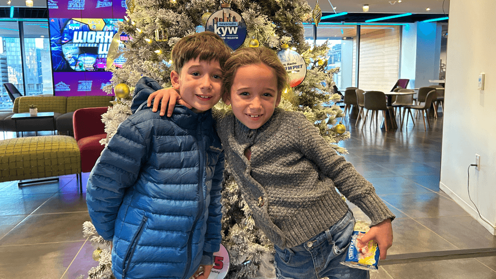 7-year-old twins Max and Alexis