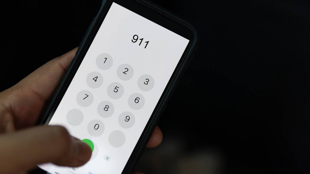 911 phone