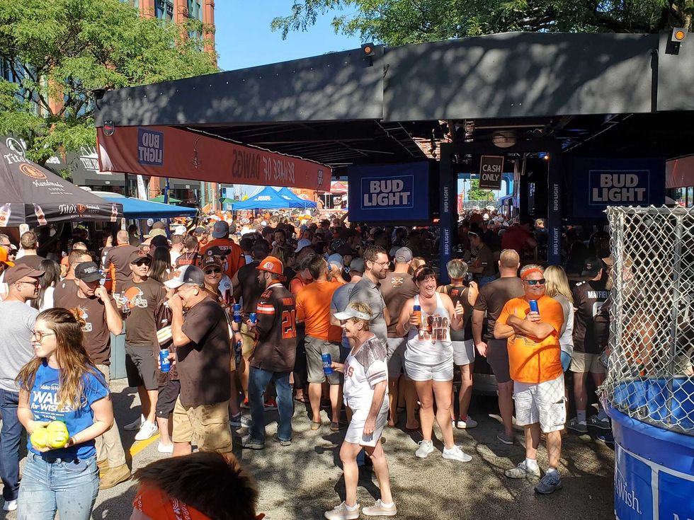 92.3 The Fan Ultimate Tailgate