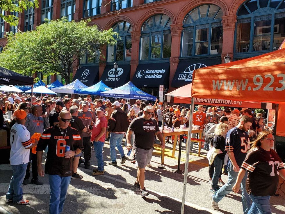 92.3 The Fan - Ultimate Tailgate