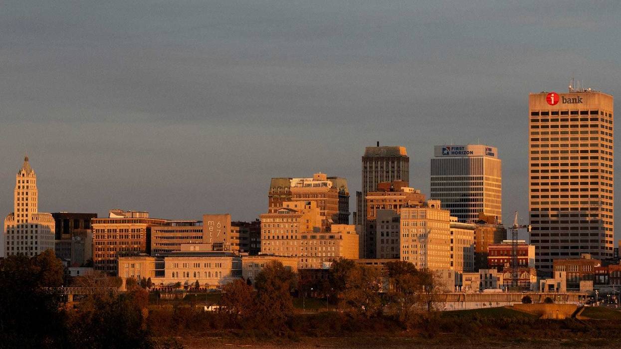 92.9 Skyline