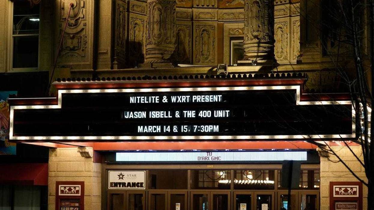 93XRT Presents Jason Isbell & The 400 Unit at Rialto Square Theatre