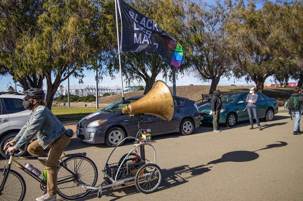 A car caravan made its way through the Bay Area on Sunday to demand the early release of elderly prisoners.