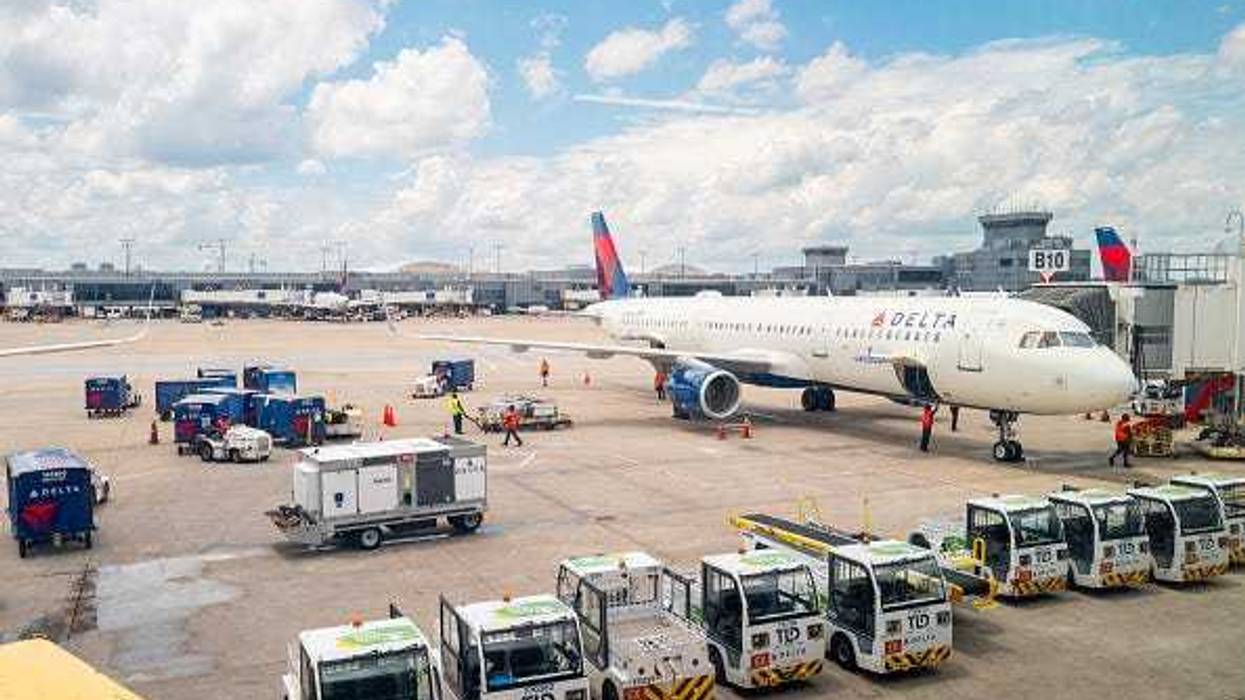 A delayed Delta Airlines plane sits on the tarmac at the Hartsfield-Jackson Atlanta International Airport on July 23, 2024 in Atlanta, Georgia.