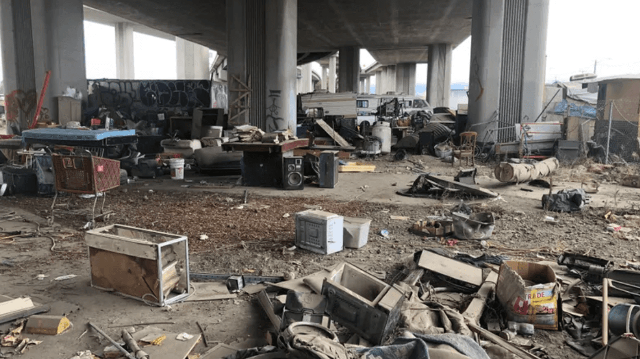 A federal judge has given Oakland the go-ahead to begin clearing the last holdouts of a huge homeless encampment under I-880.