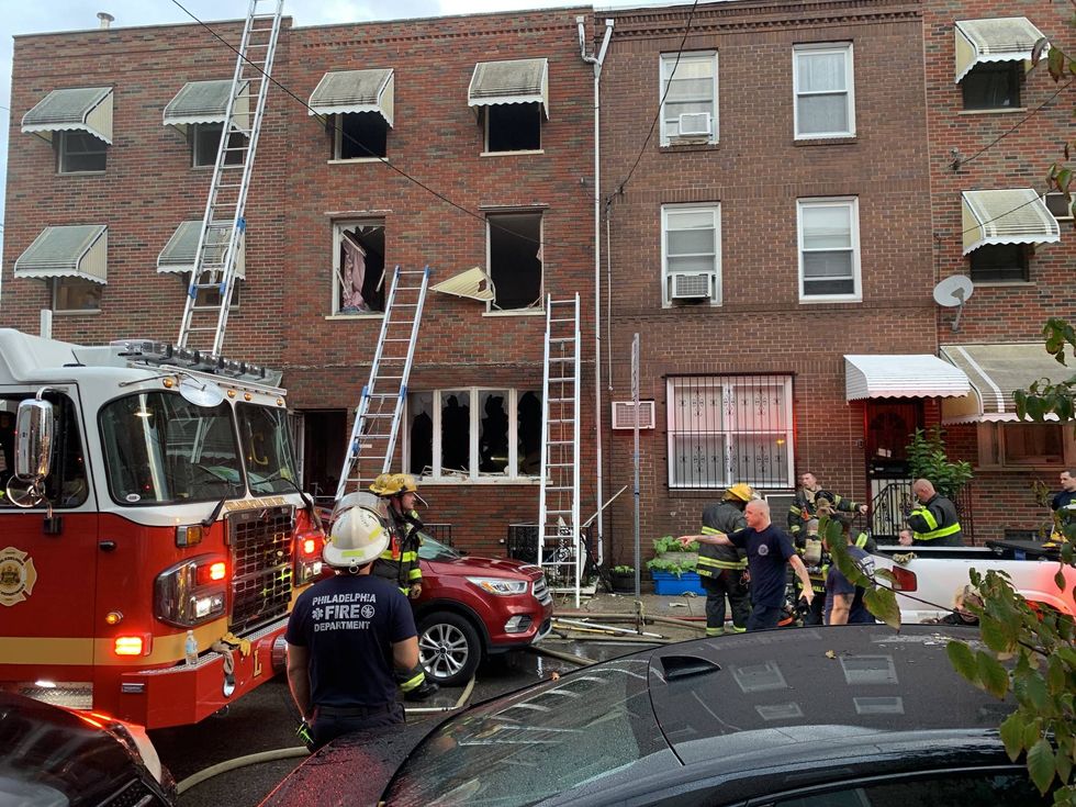Firefighter injured in South Philly row home fire
