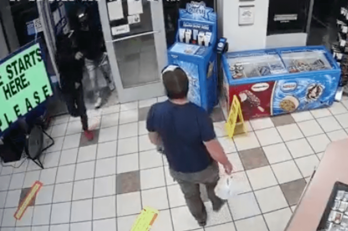 A former U.S. Marine met by an armed robber in Arizona.