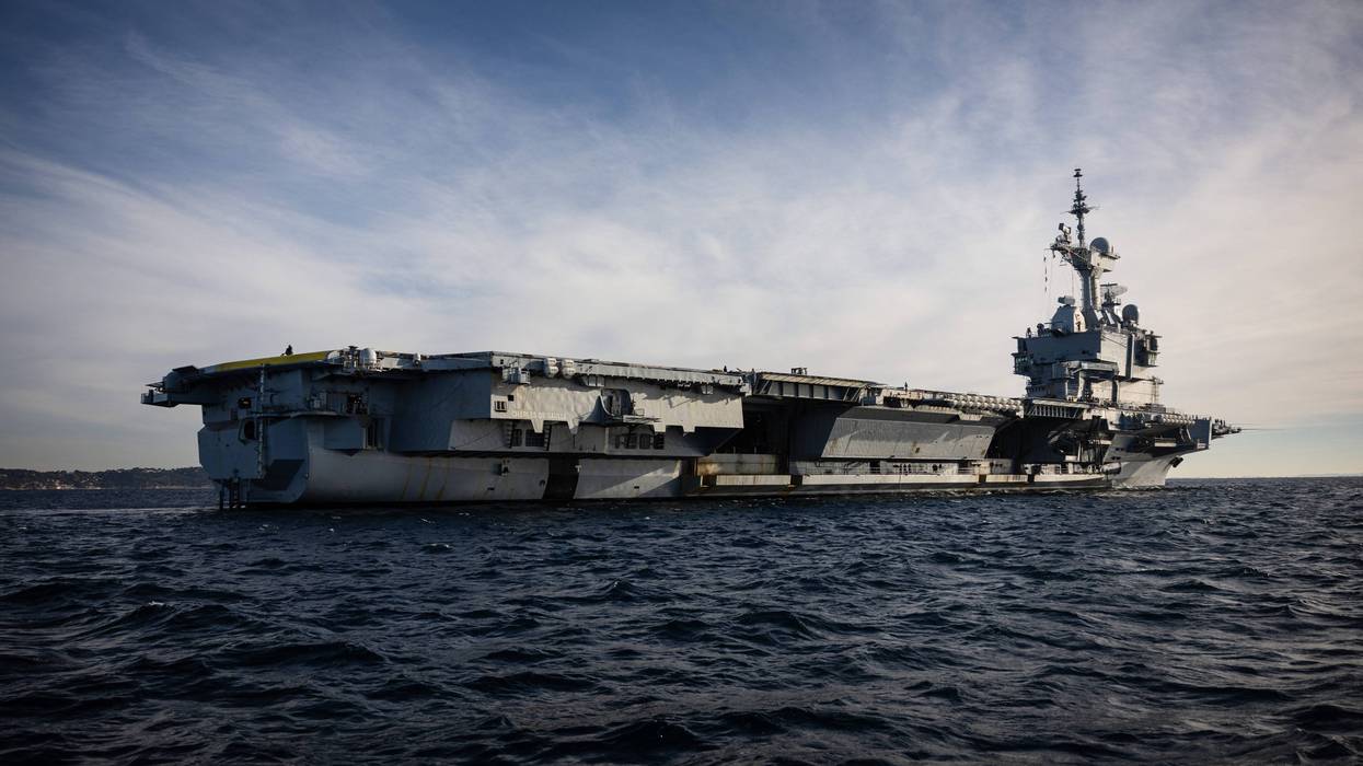 A French naval officer identified only as "Arthur" used the popular fitness app Strava to log a 7-kilometer run while circling the deck of the aircraft carrier Charles de Gaulle. Because his account was set to public, the uploaded data exposed the vessel's exact position in the eastern Mediterranean, northwest of Cyprus, in an area of ongoing regional tensions.