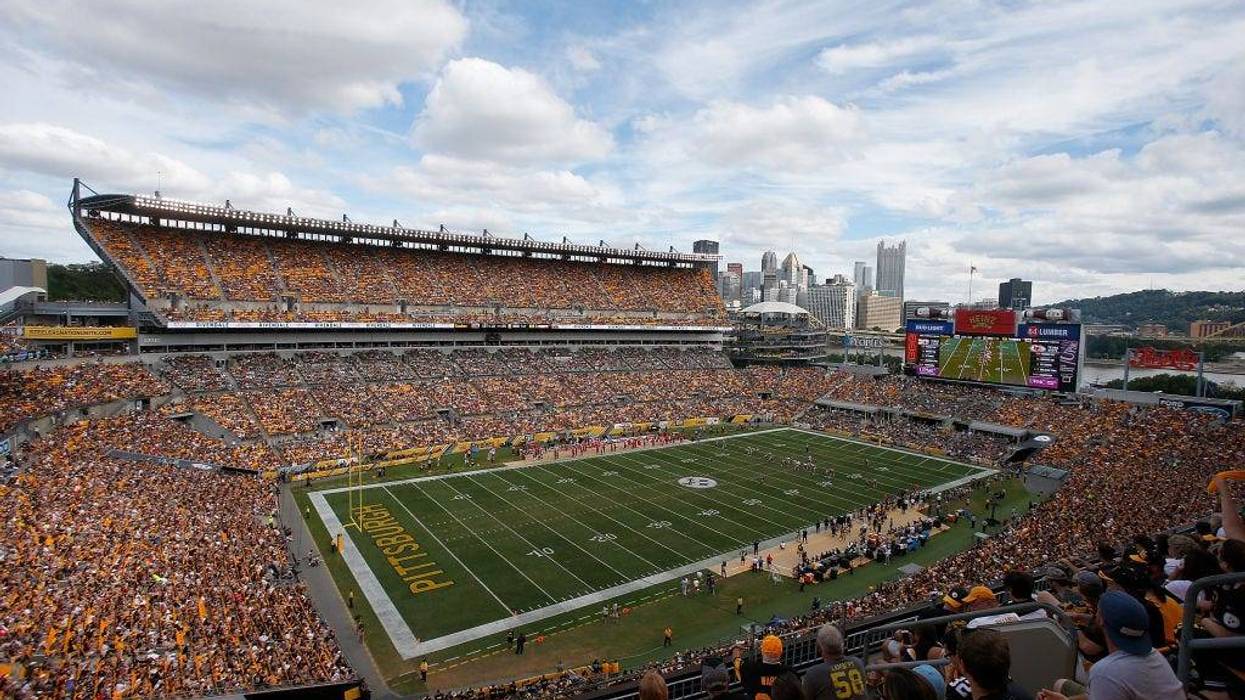 A general view of the field during the game between the Pittsburgh Steelers and the Kansas City Chiefs