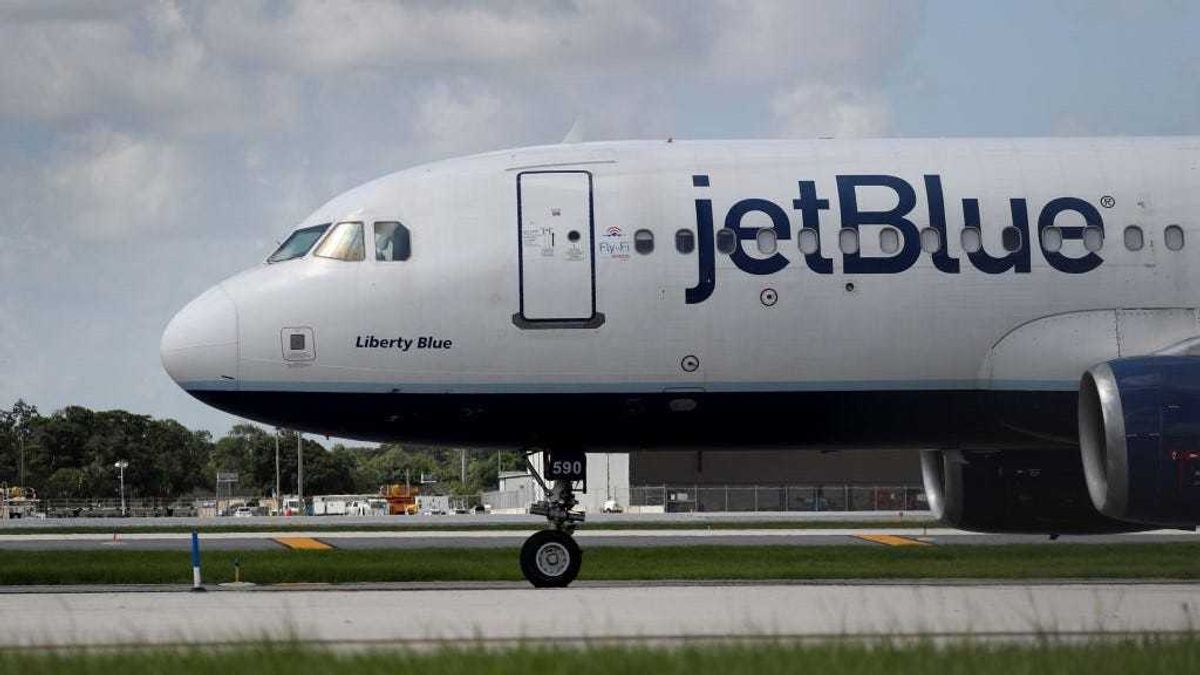 A JetBlue plane prepares to take off from the Fort Lauderdale-Hollywood International Airport on July 16, 2020 in Fort Lauderdale, Florida.