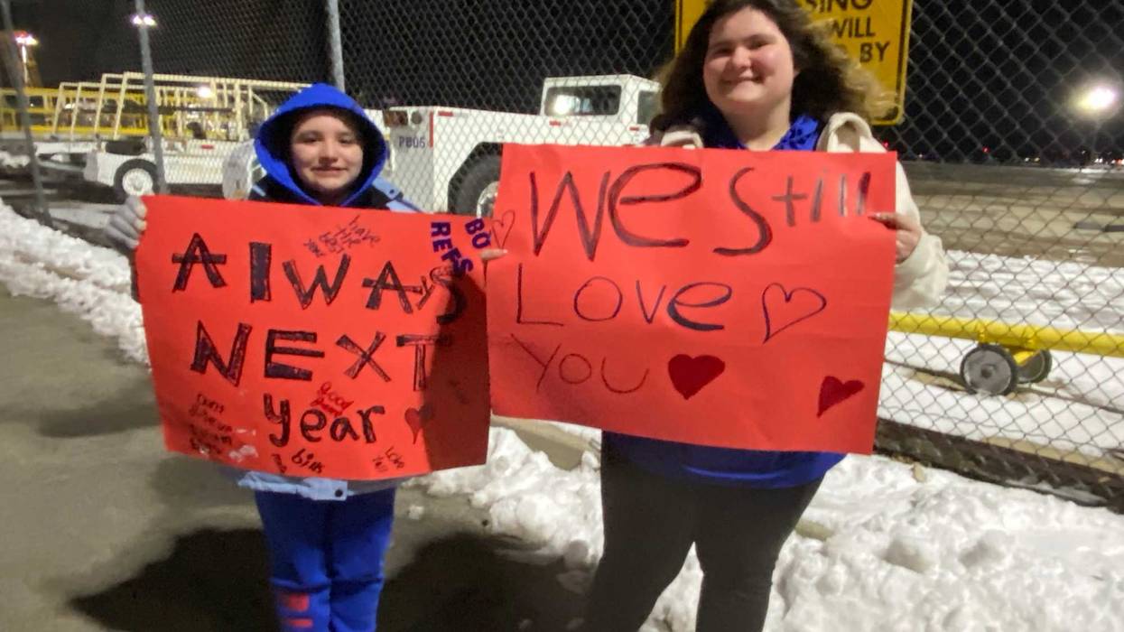 A large contingent of Bills' fans greeted the team after its playoff loss.