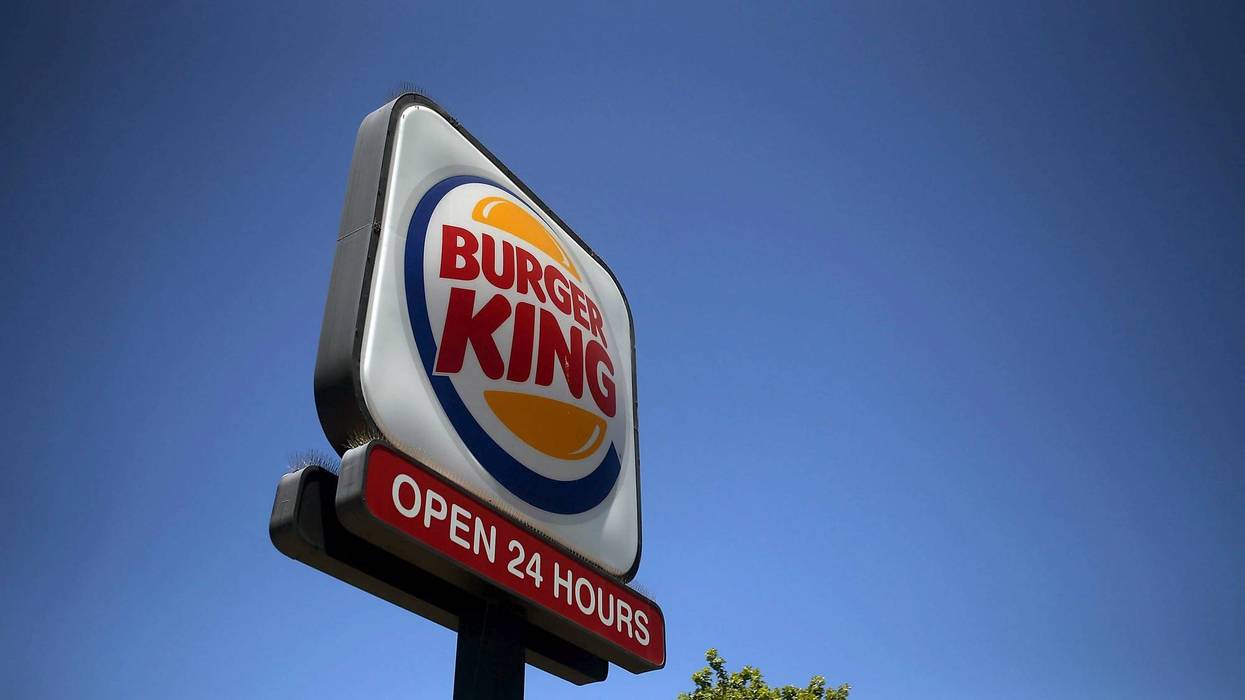 A late-night jaunt to a fast food chain in Metro Detroit lead to the arrest of a 45-year-old Detroit woman driving under the influence after a worker noticed her strange behavior in the drive-thru, cops said.