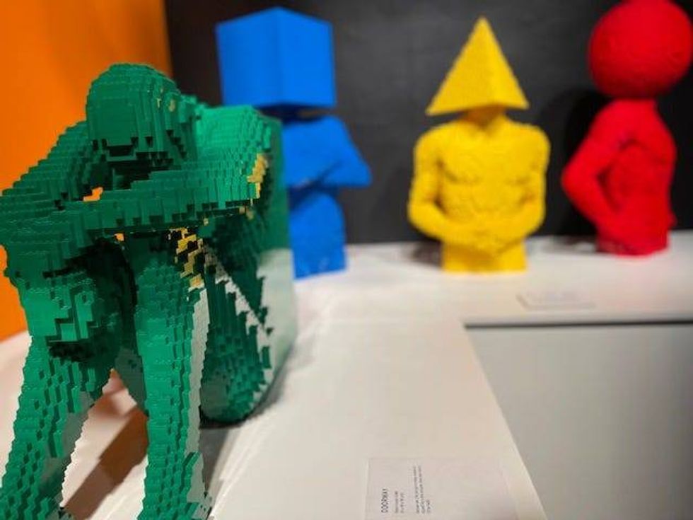 A life size human form sculpture typically takes two to four weeks and has 15,000-25,000 bricks.