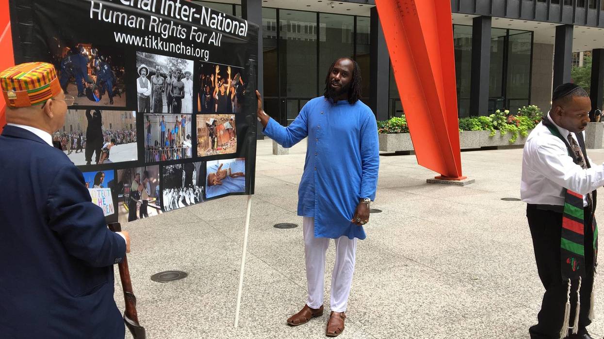 A local rabbi is calling on Americans to stand in support of two Democratic congresswomen involved in a public feud with Israel.