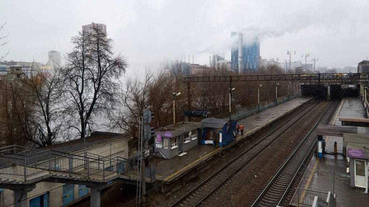 A loud blast was reported here last night, an area near the Ibis Kiev Railway Station hotel, not far near Ukraine's Defense Ministry. The Ukrainian interior ministry said that a missile was intercepted overhead and falling pieces damaged parts of the station and a heating pipe. No fatalities were reported. Russia continues assault on Ukraine's major cities, including the capital, a week after launching a large-scale invasion of the country.